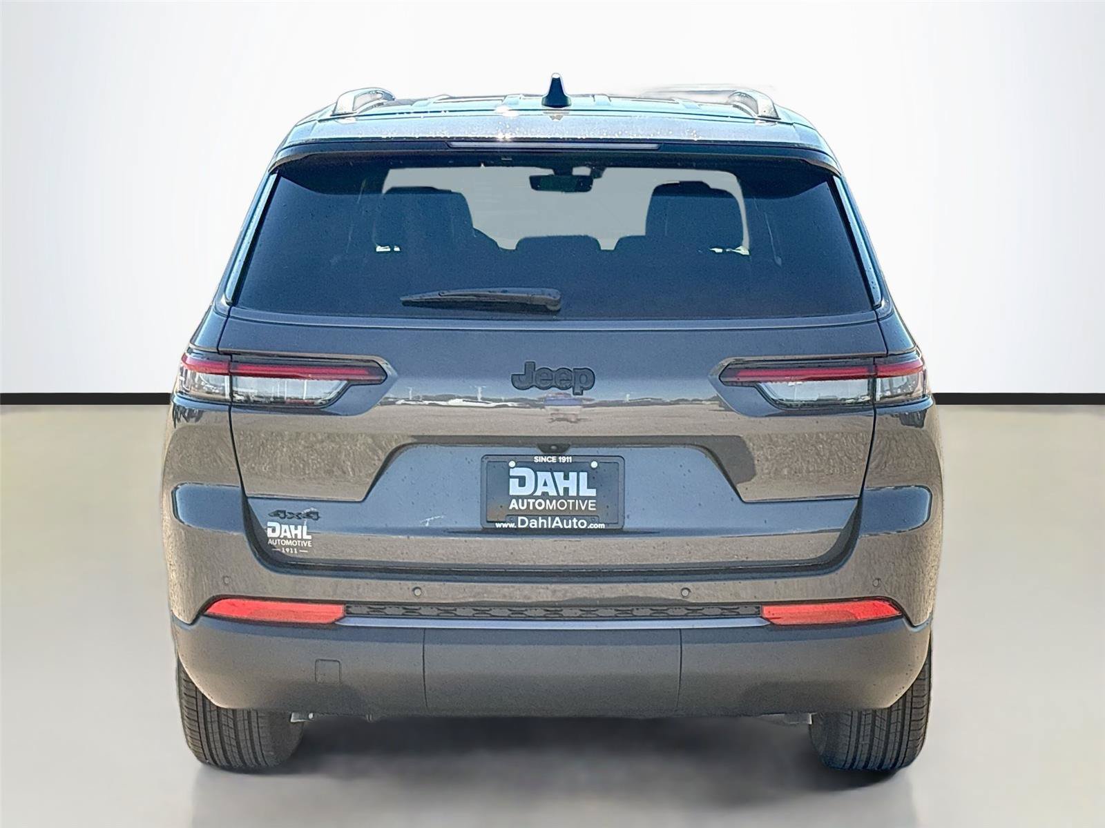 New 2026 Jeep Grand Cherokee L 4WD image 12