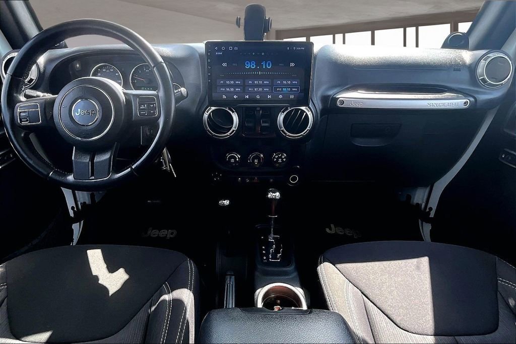 Used 2013 Jeep Wrangler Sahara w/ Dual Top Group AWD/4WD image 18