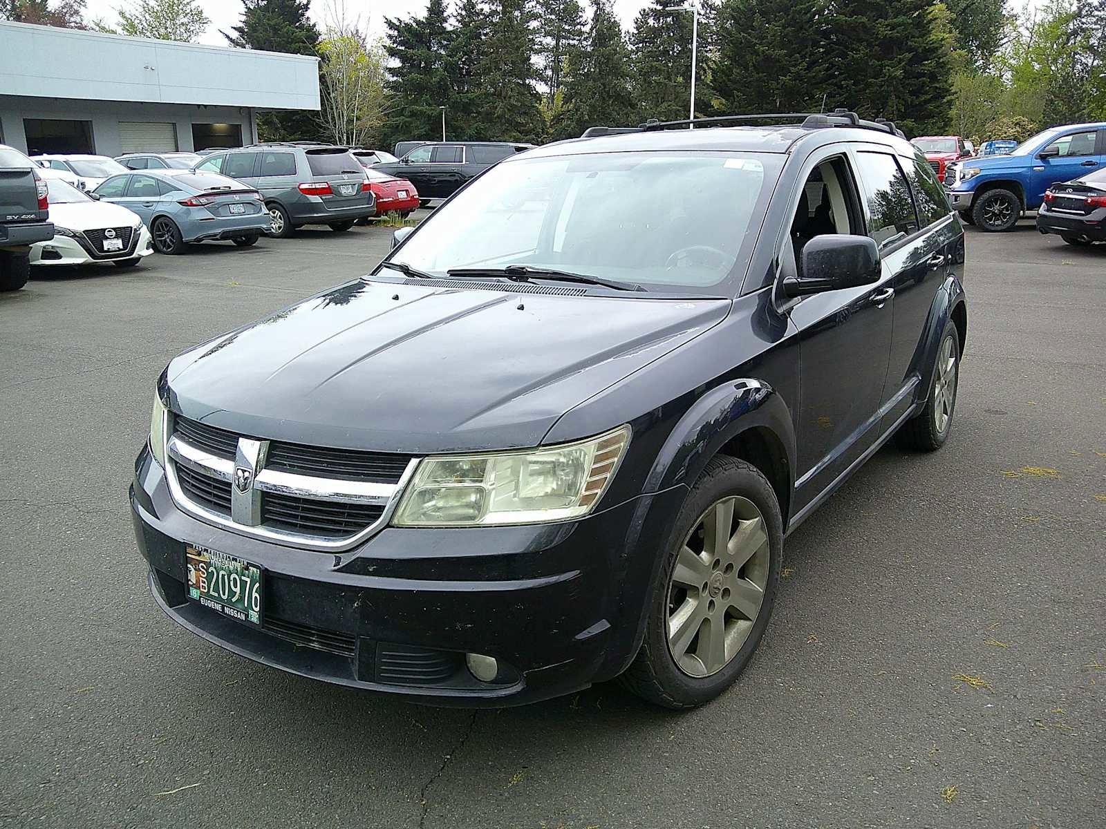 Used 2010 Dodge Journey SXT w/ Flexible Seating Group AWD/4WD image 1