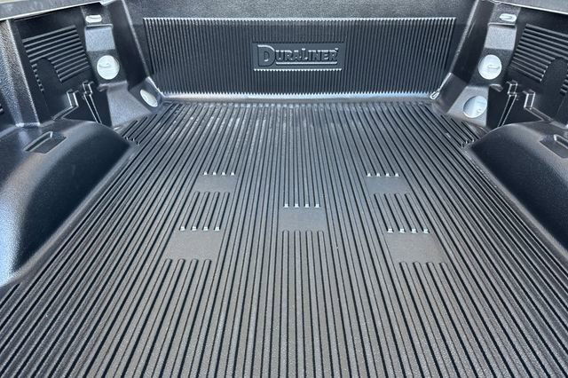 Used 2025 Chevrolet Silverado 2500 LT w/ Convenience Package image 17