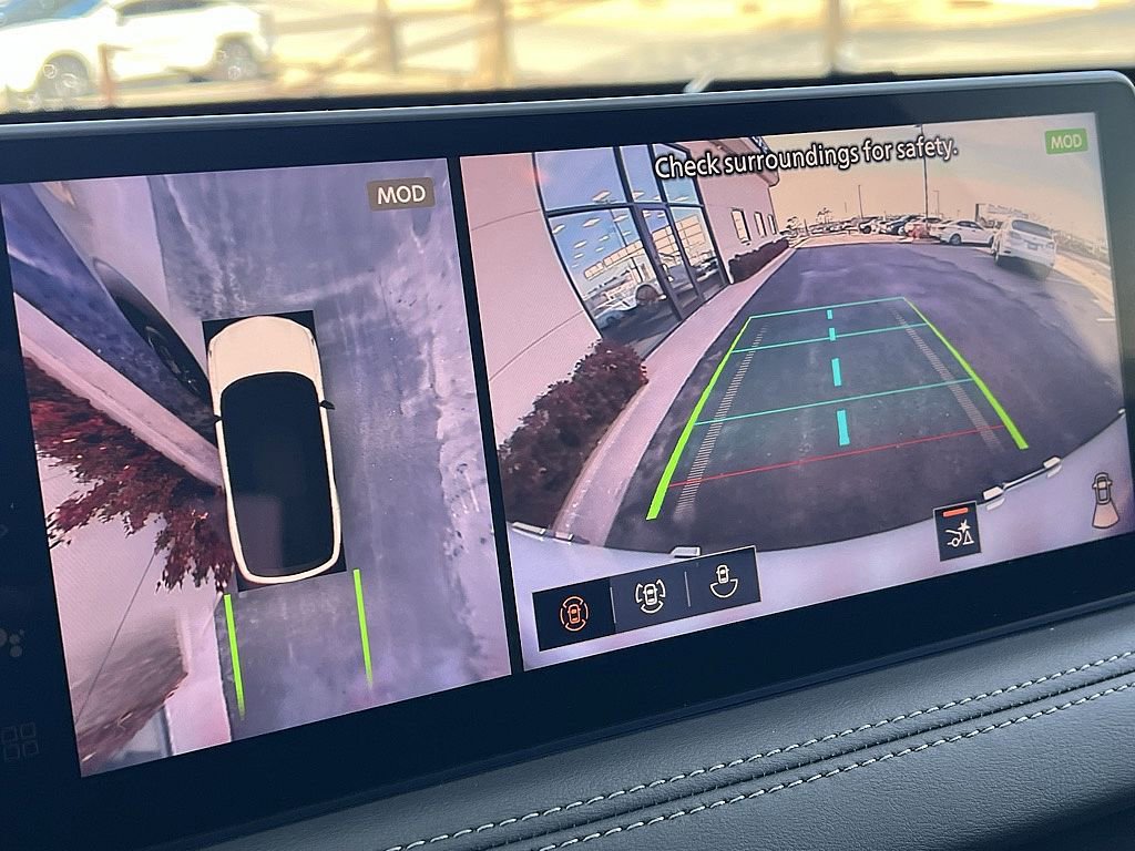 Used 2026 INFINITI QX60 Luxe w/ Cargo Package image 17