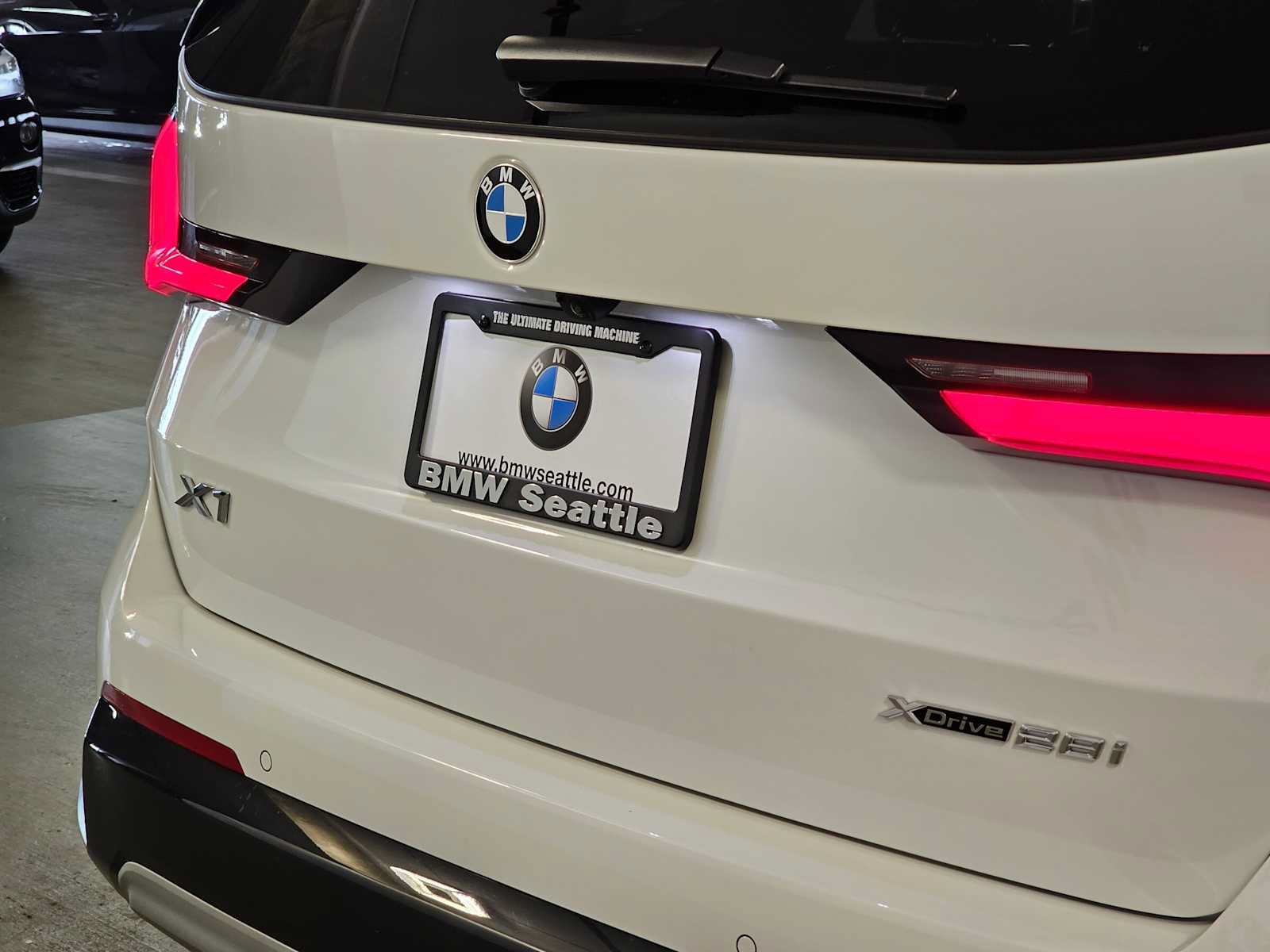 Used 2025 BMW X1 xDrive28i w/ Convenience Package AWD/4WD image 7