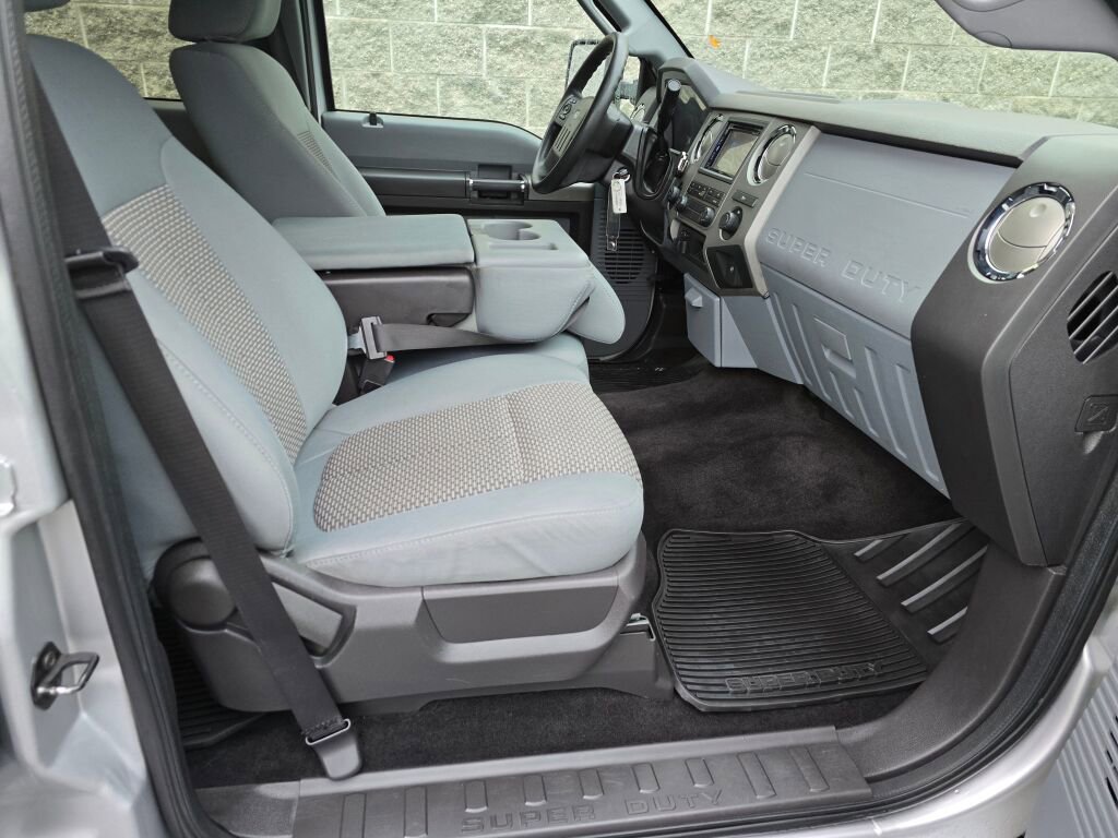 Used 2011 Ford F250 XLT w/ XLT Interior Pkg image 17