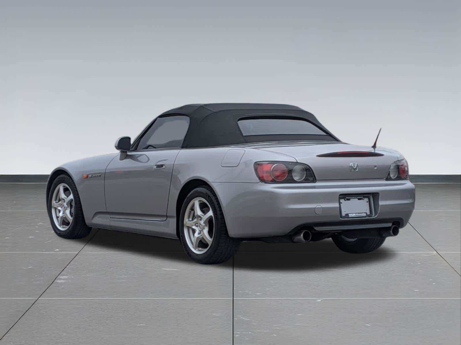 Used 2003 Honda S2000 image 3