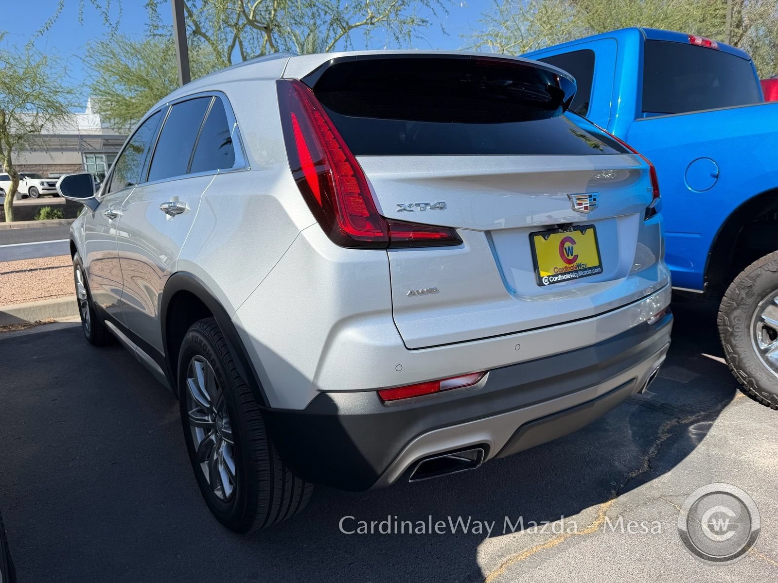 Used 2020 Cadillac XT4 Premium Luxury AWD/4WD image 4