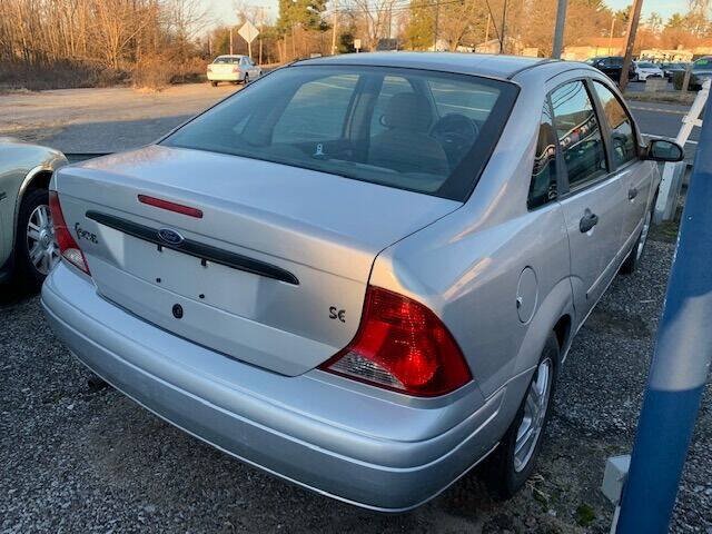 Used 2003 Ford Focus SE FWD image 11