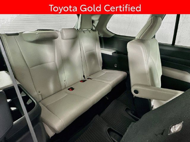 Certified 2024 Toyota Grand Highlander AWD image 30