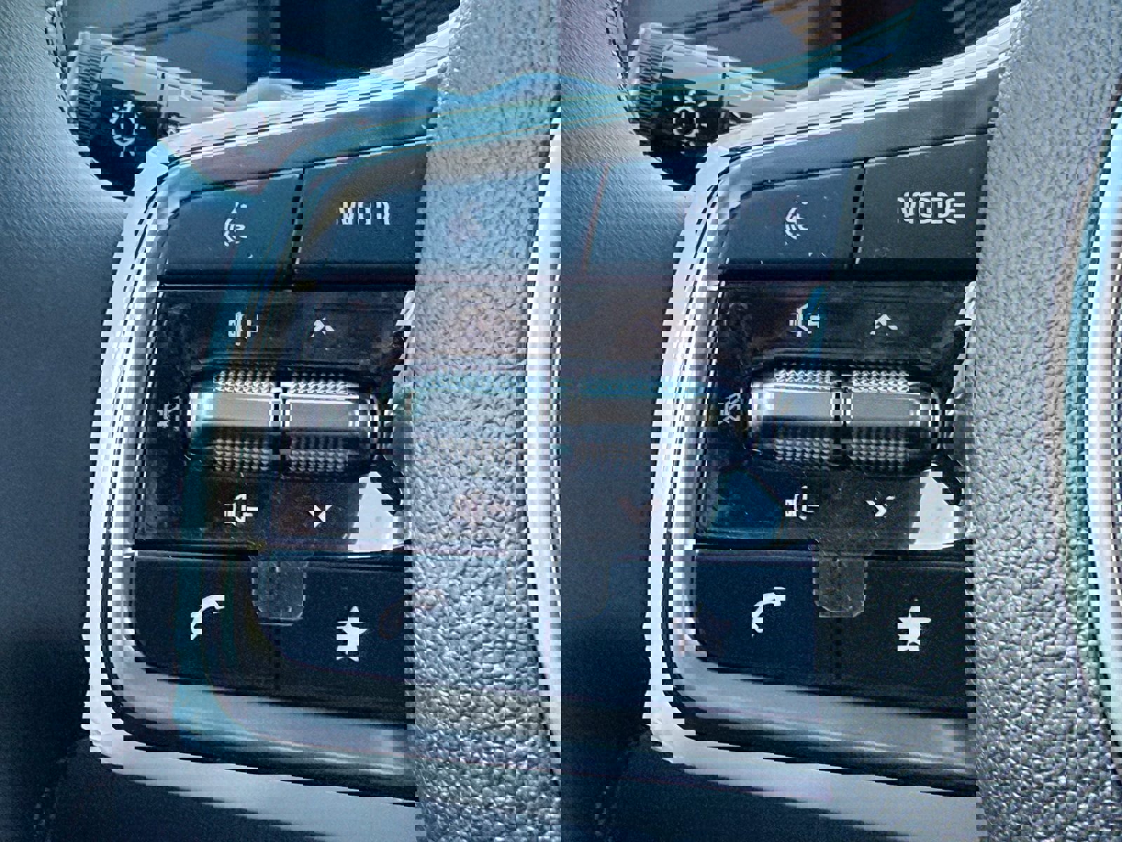 New 2026 Kia Carnival EX image 25