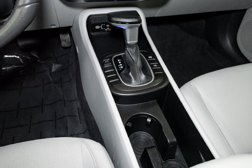 Used 2025 Hyundai Kona SEL FWD image 18