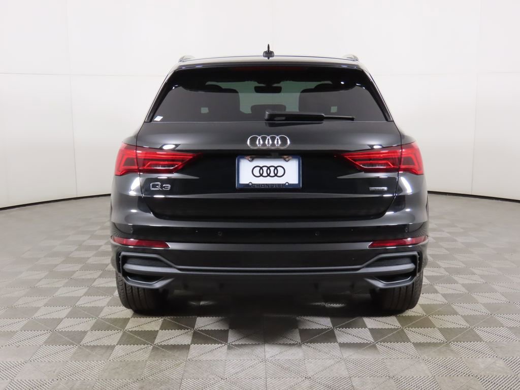Certified 2025 Audi Q3 2.0T Premium w/ Convenience Package image 6