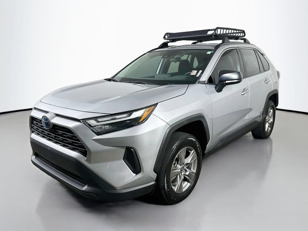 Used 2024 Toyota RAV4 LE AWD/4WD video 3