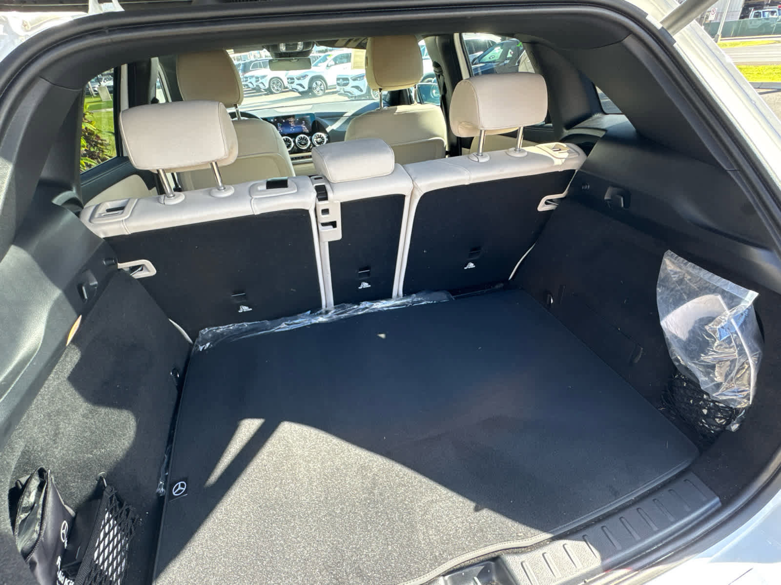 Used 2025 Mercedes-Benz GLA 250 4MATIC image 8
