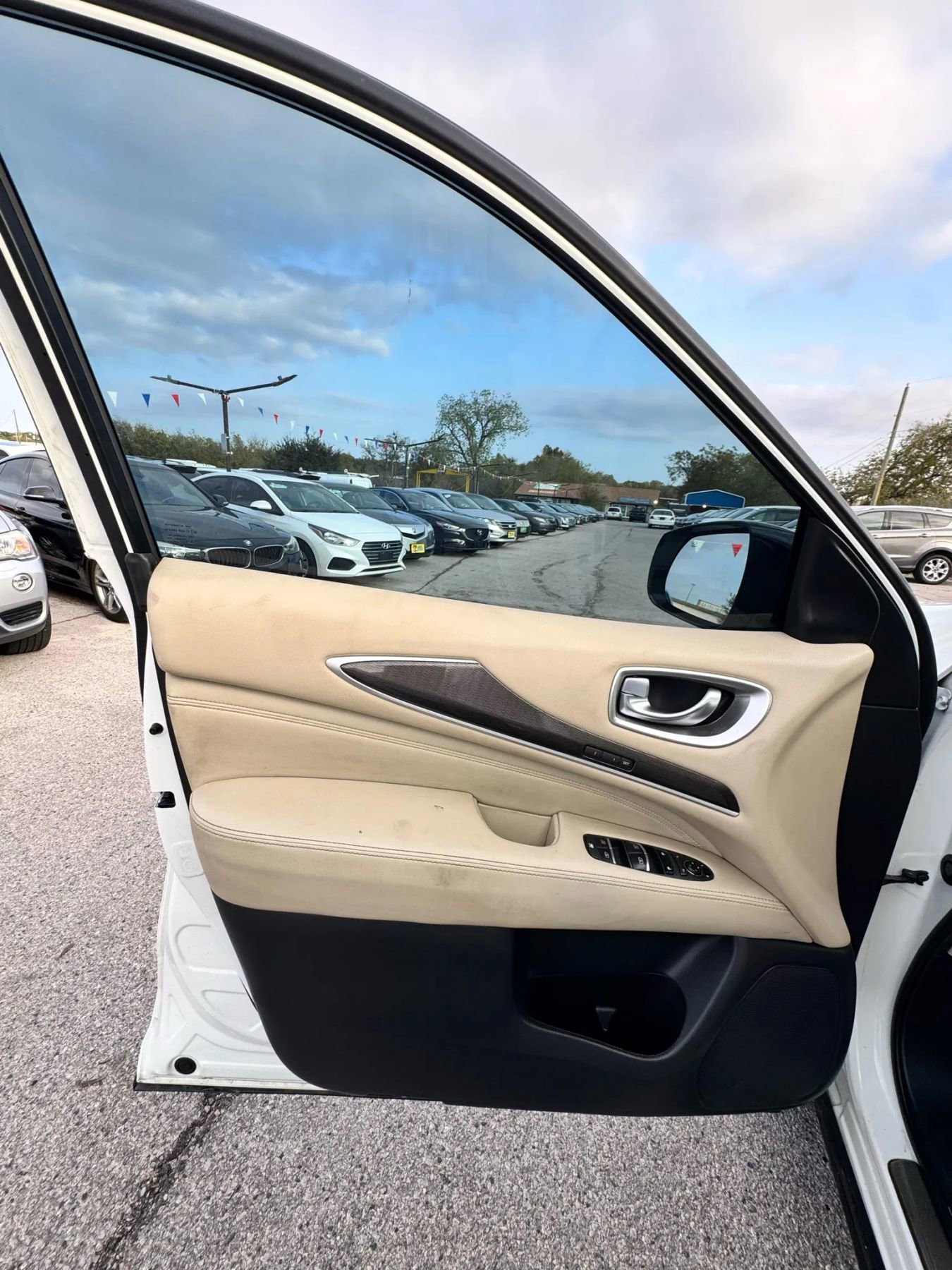 Used 2017 INFINITI QX60 Luxe w/ Premium Plus Package AWD/4WD image 11