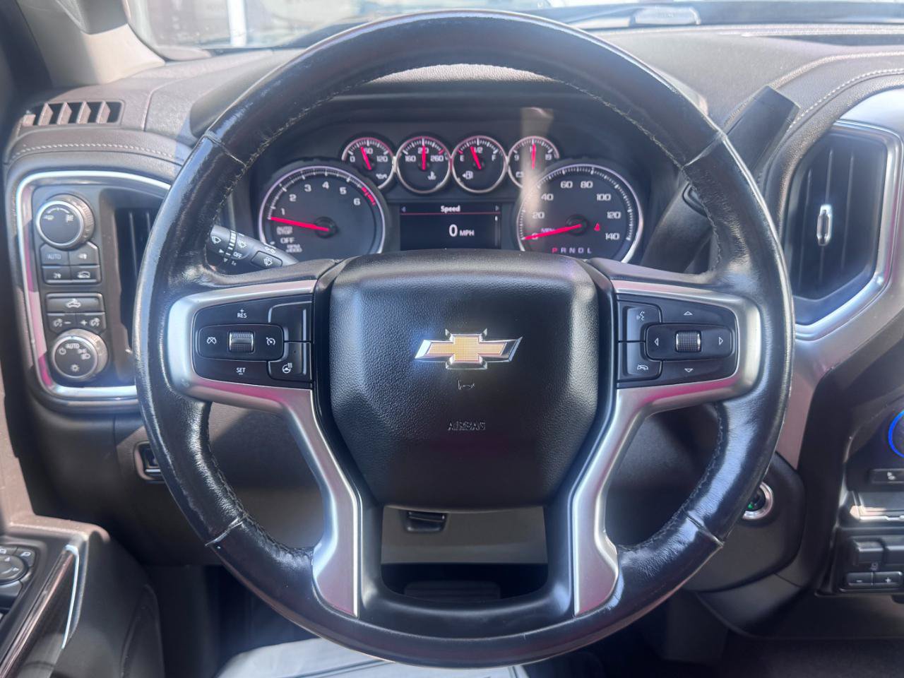 Used 2019 Chevrolet Silverado 1500 LT w/ All-Star Edition AWD/4WD image 10