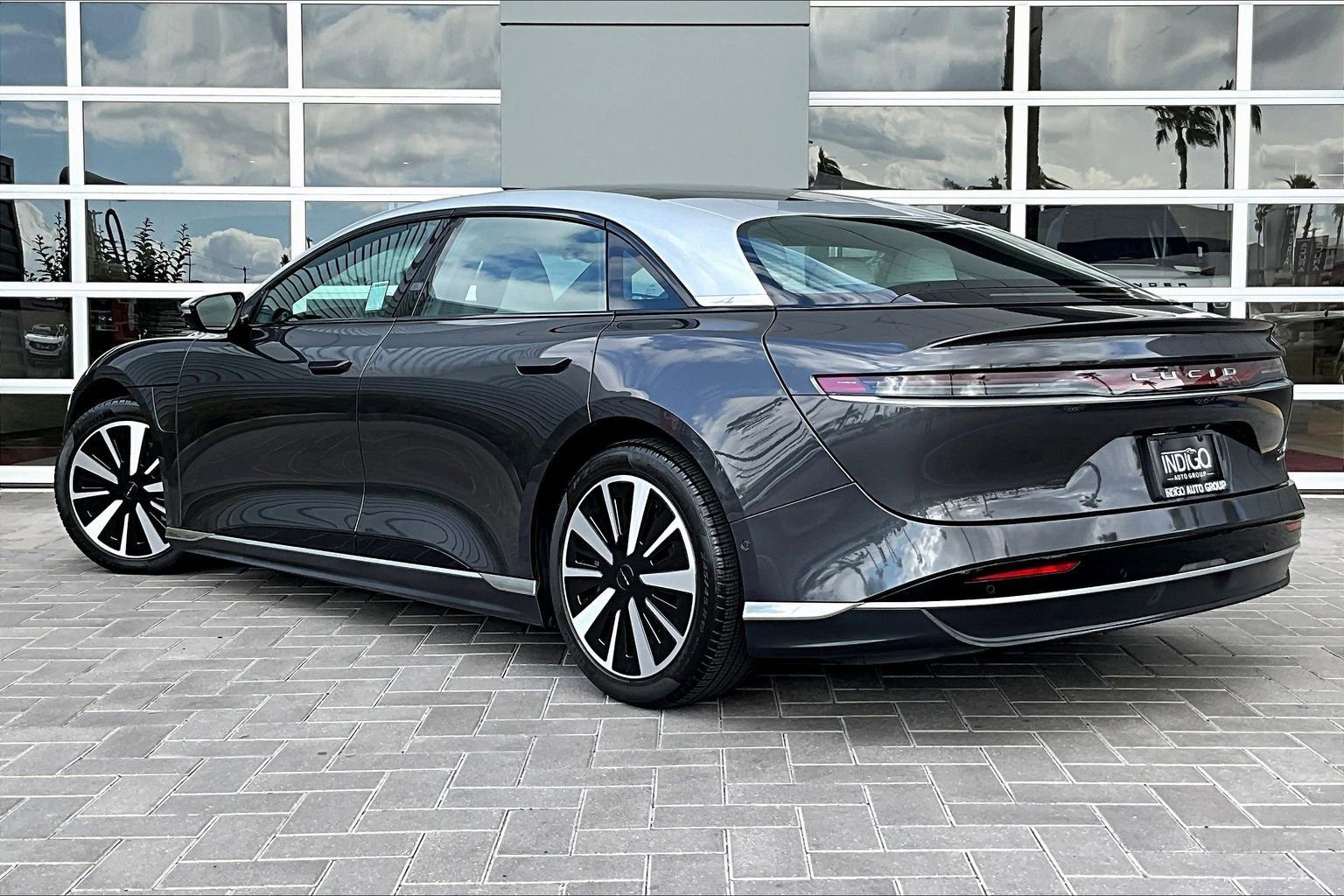 Used 2023 Lucid Air Grand Touring image 12