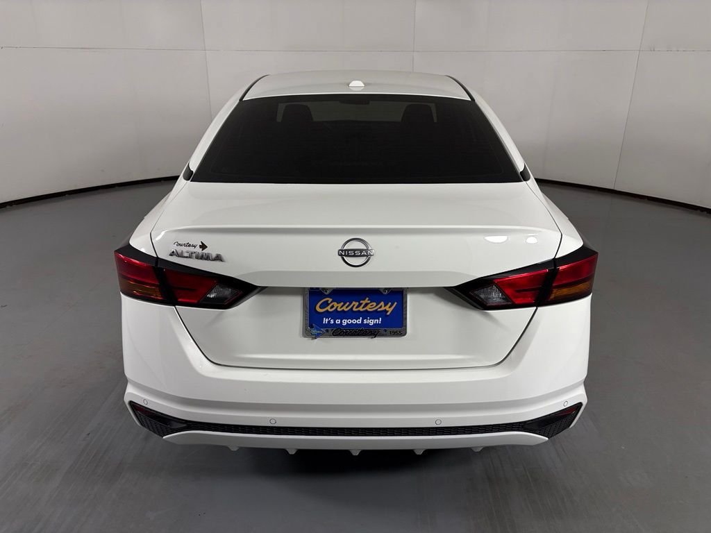 Used 2025 Nissan Altima 2.5 S FWD image 7