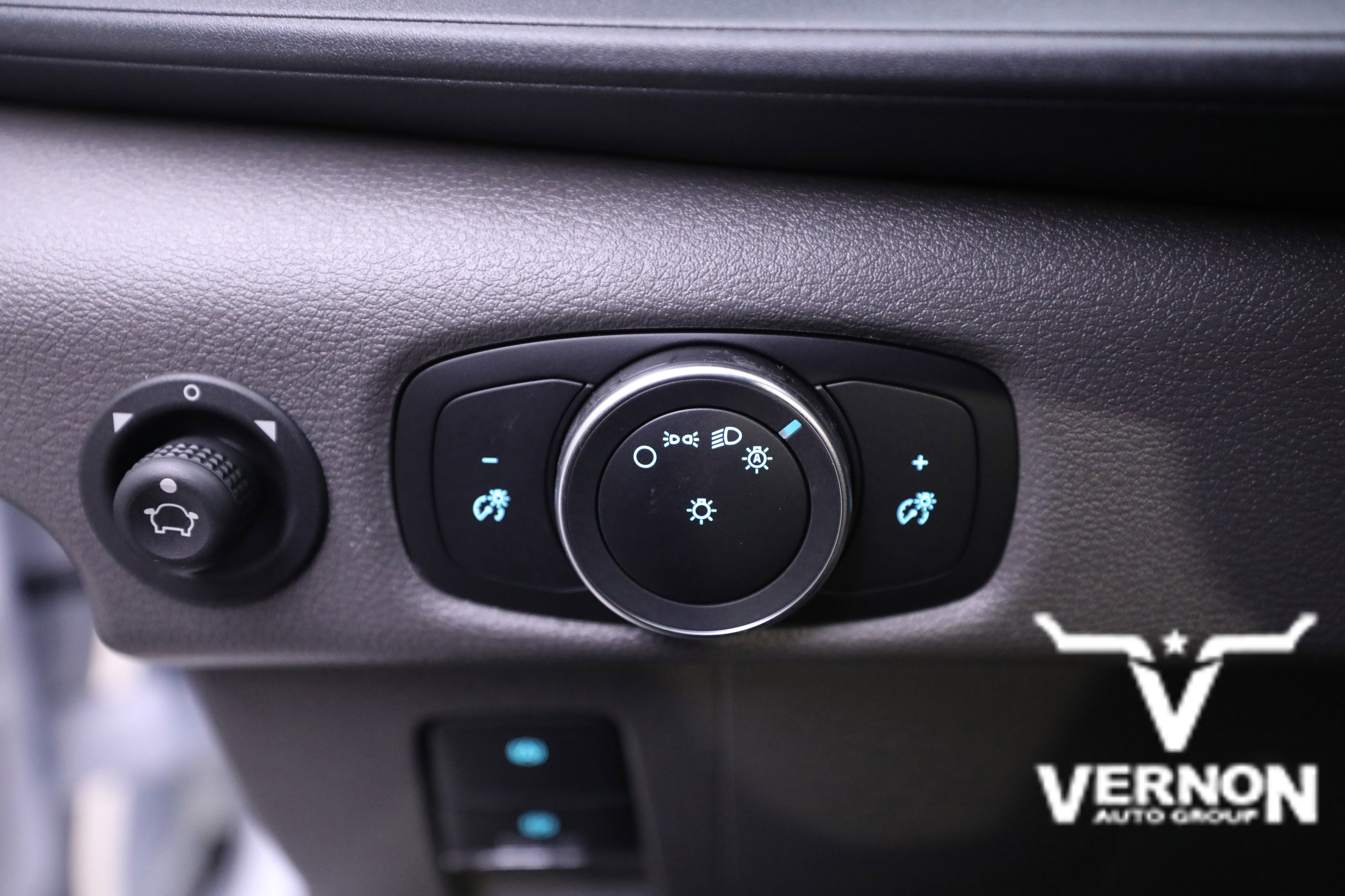 New 2025 Ford Transit 150 Low Roof w/ Load Area Protection Package image 15