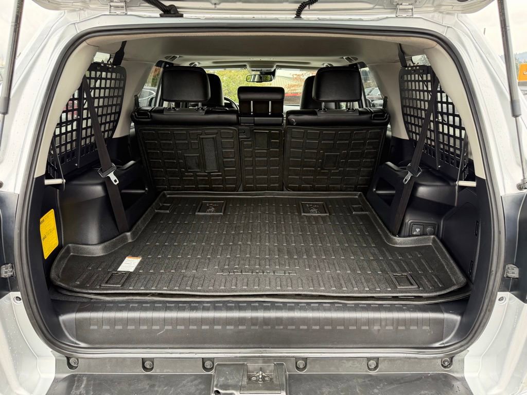 Used 2021 Toyota 4Runner SR5 Premium w/ Moonroof Package image 11