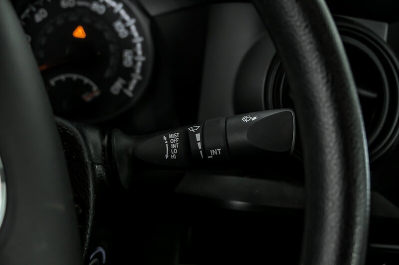 Used 2022 Toyota Tacoma SR AWD/4WD image 23