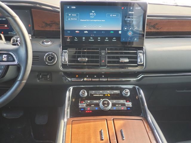 Used 2024 Lincoln Navigator Black Label image 30