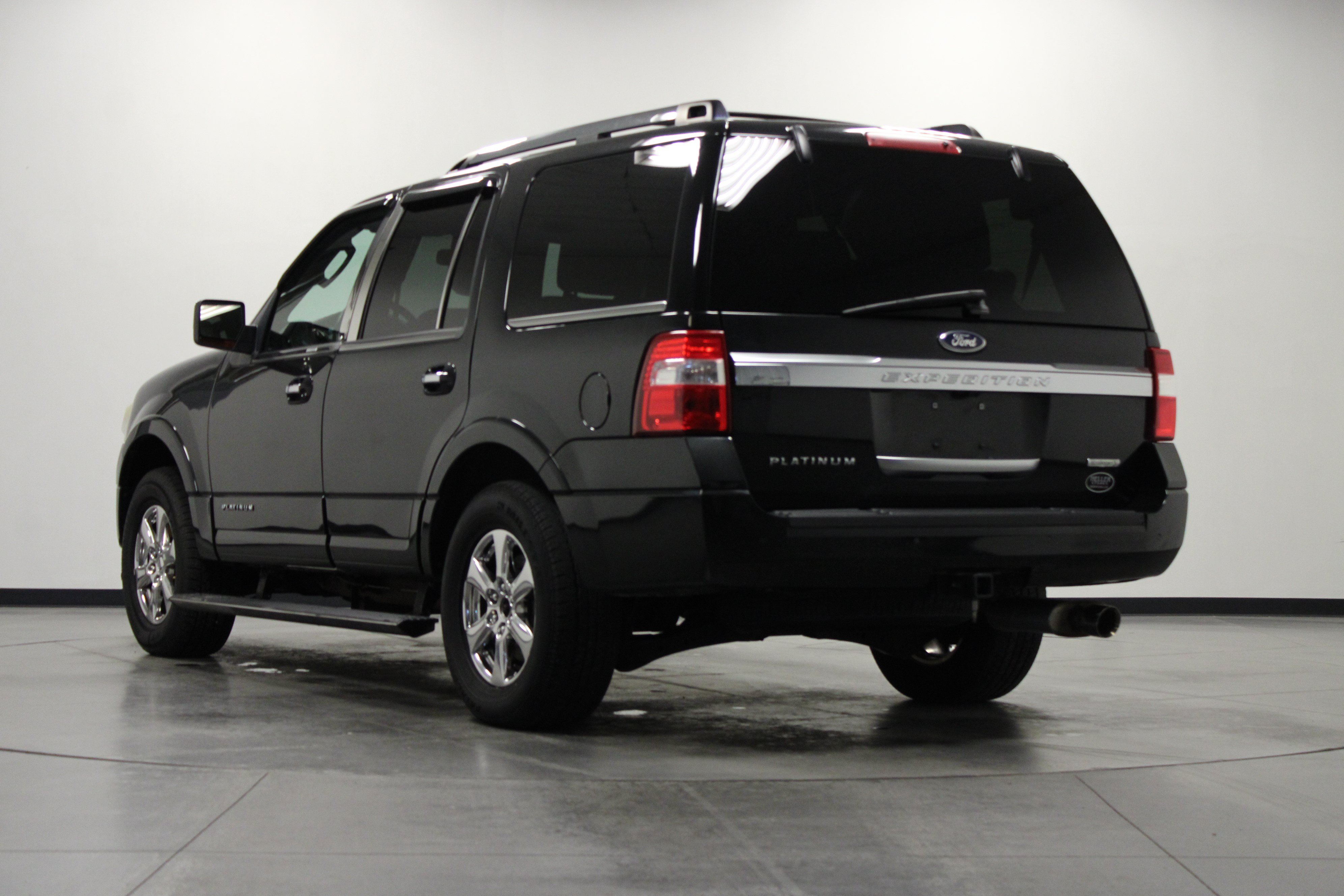 Used 2015 Ford Expedition Platinum AWD/4WD image 6