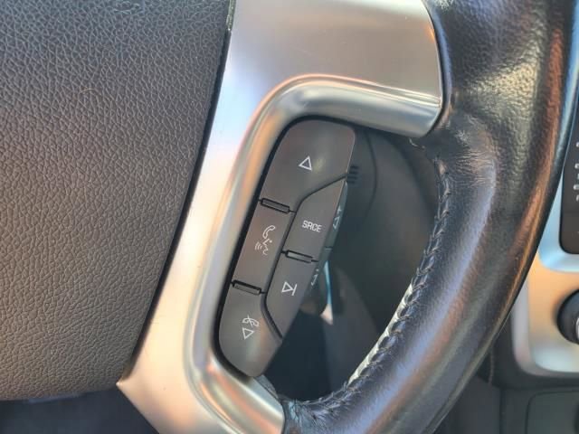 Used 2013 GMC Acadia SLE image 26