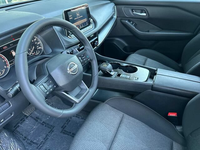 Used 2026 Nissan Rogue SV FWD image 10