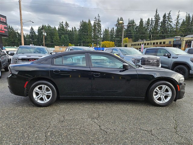Used 2023 Dodge Charger SXT image 3