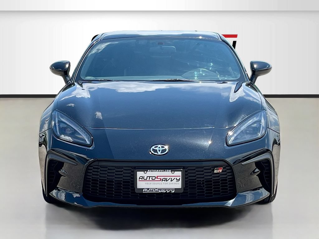 Used 2023 Toyota GR86 Premium w/ ALL Weather Mat Package (TMS) RWD image 2