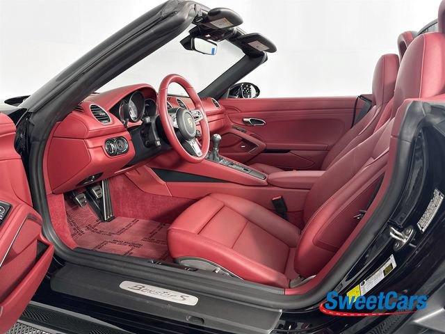 Used 2025 Porsche 718 Boxster S RWD image 17