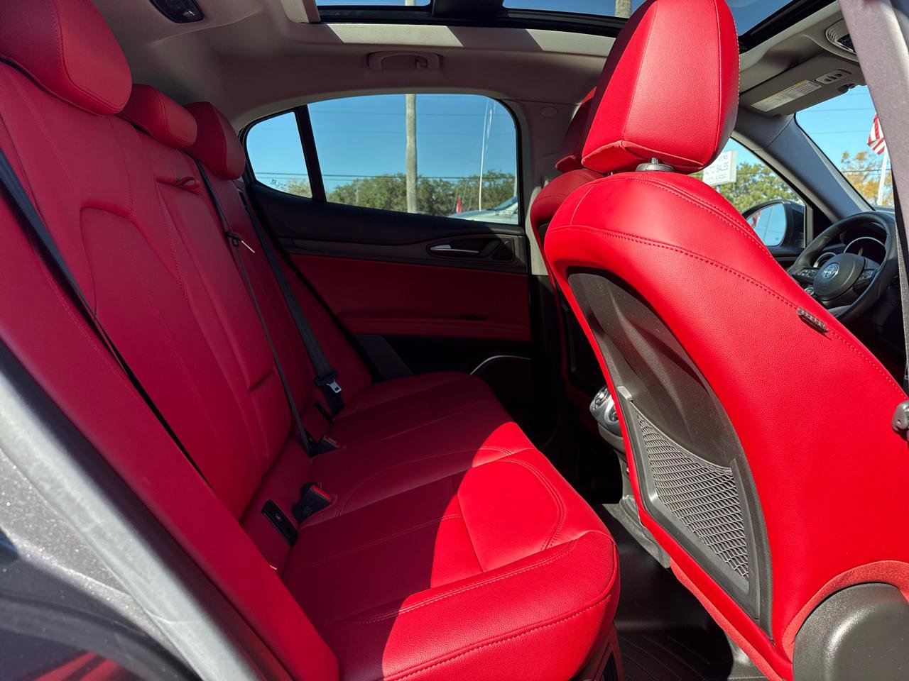 Used 2021 Alfa Romeo Stelvio Ti w/ Nero Edizione AWD/4WD image 14