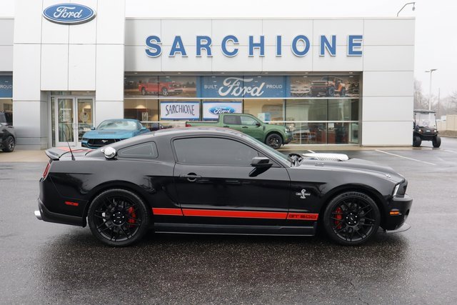 Used 2012 Ford Mustang Shelby GT500 w/ SVT Performance Pkg image 2