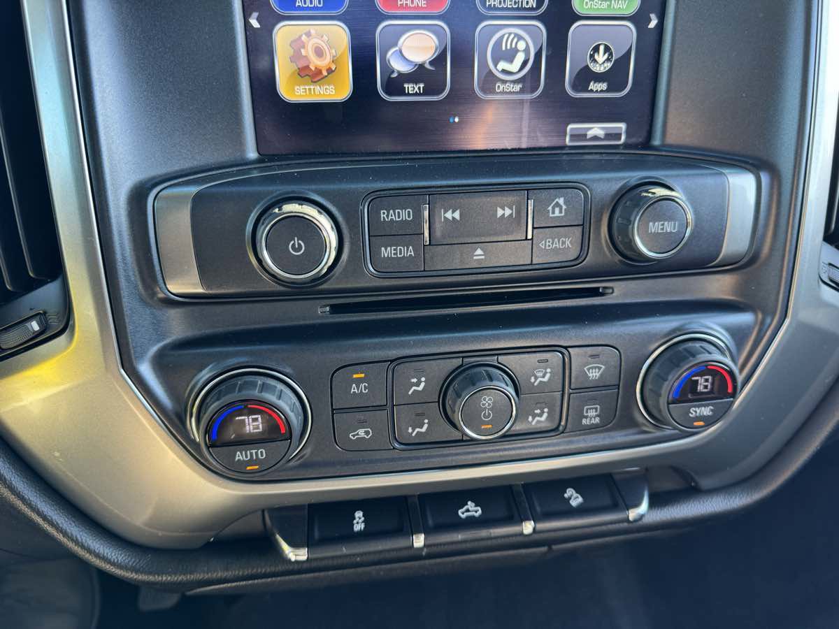 Used 2018 Chevrolet Silverado 1500 LT w/ All Star Edition AWD/4WD image 30