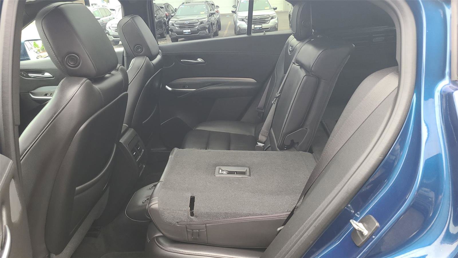 Used 2019 Cadillac XT4 Premium Luxury AWD/4WD image 26