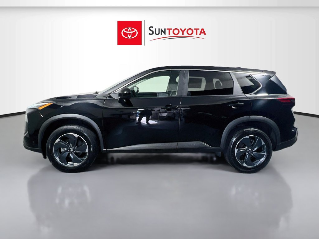 Used 2024 Nissan Rogue SV AWD/4WD image 6