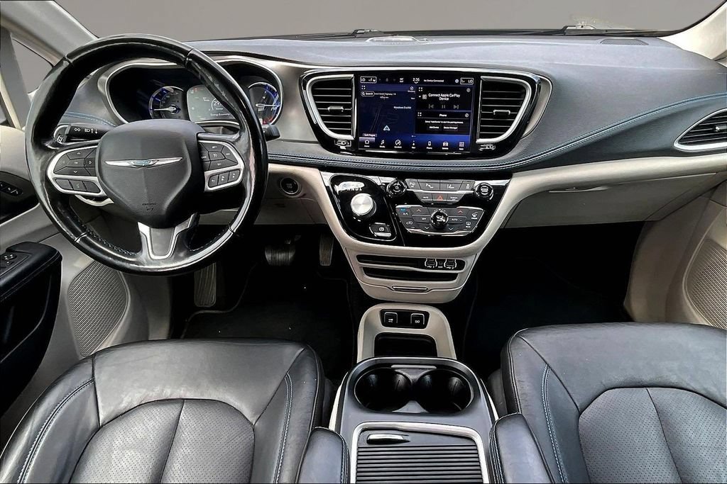 Used 2021 Chrysler Pacifica Touring-L FWD image 7