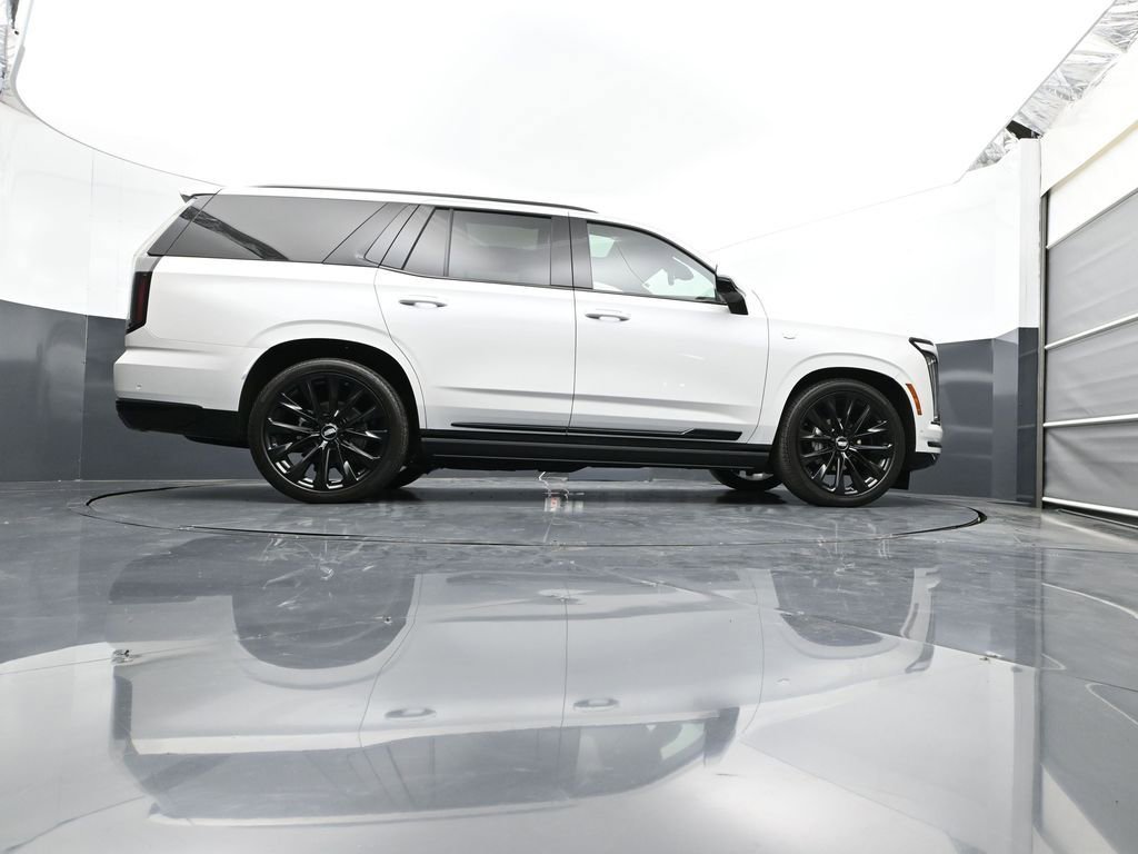 Used 2025 Cadillac Escalade Sport Platinum w/ LPO, ONYX Package AWD/4WD image 44