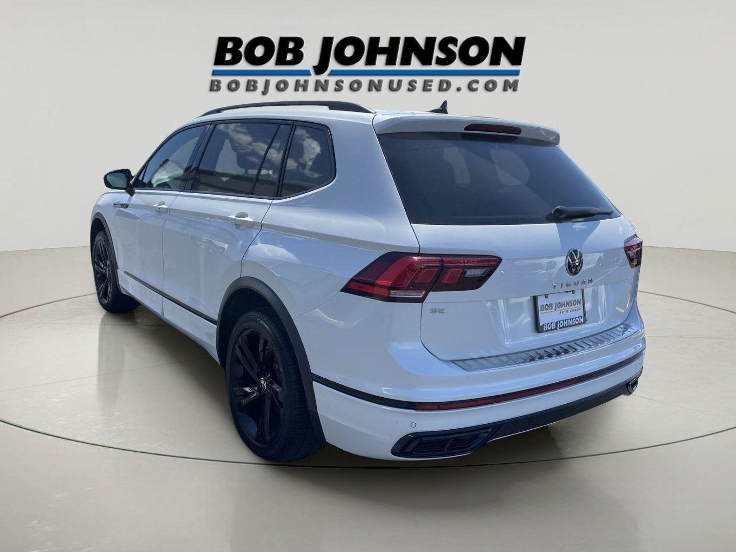 Used 2023 Volkswagen Tiguan SE R-Line FWD image 5