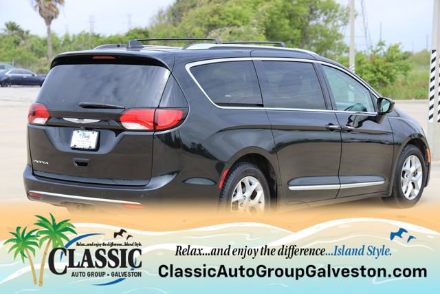Used 2019 Chrysler Pacifica Touring-L Plus FWD image 8