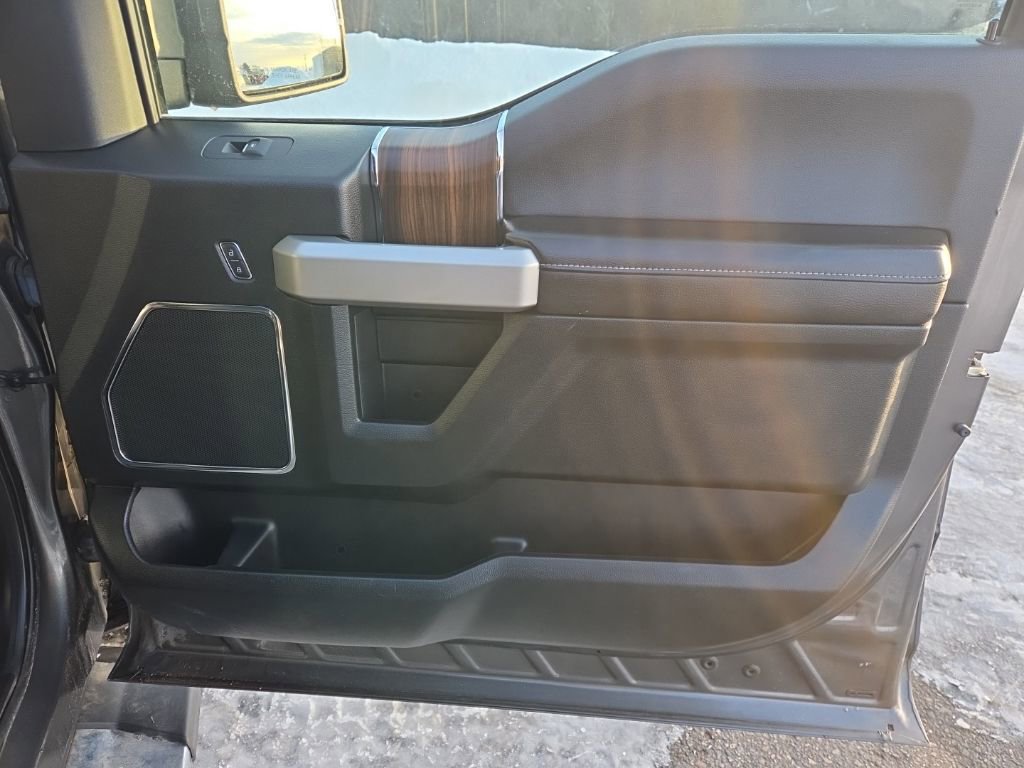 Used 2016 Ford F150 Lariat image 36