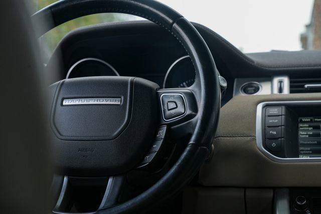 Used 2015 Land Rover Range Rover Evoque Pure image 37