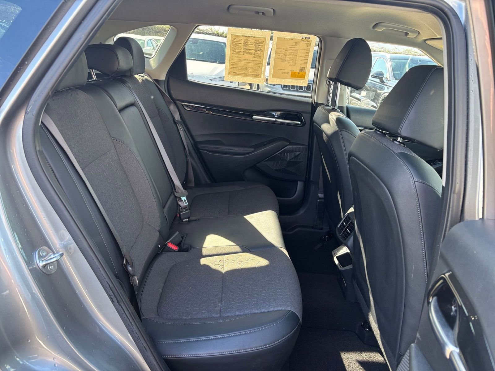 Used 2025 Kia Seltos S image 27