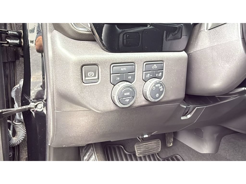 Used 2024 Chevrolet Silverado 1500 LT AWD/4WD image 15