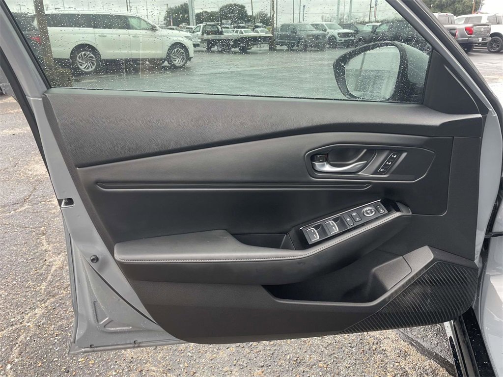 Used 2024 Honda Accord Touring image 15