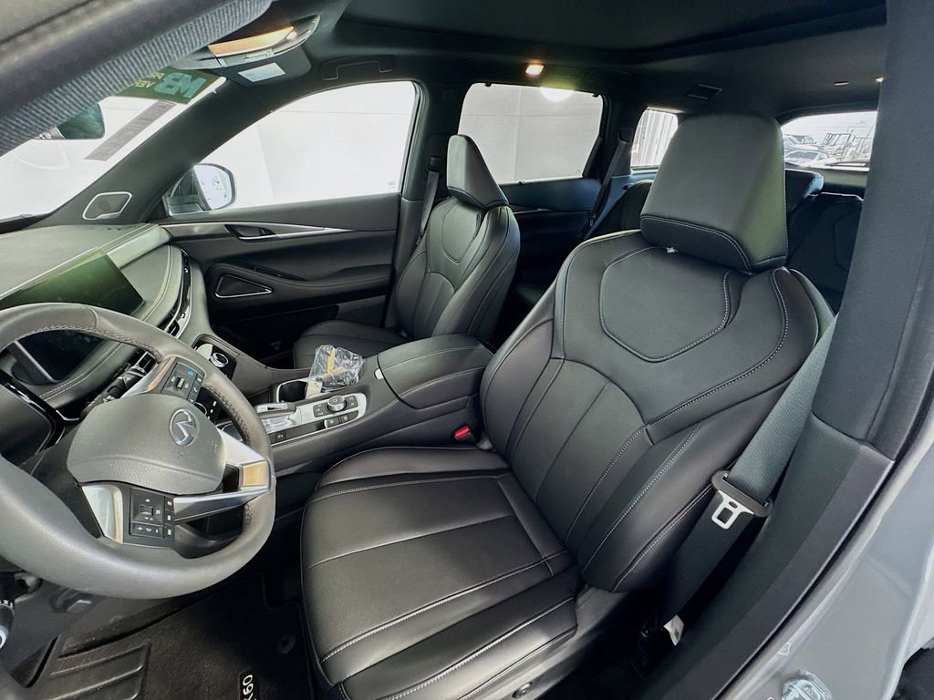 Certified 2025 INFINITI QX60 Luxe w/ Black Edition image 22