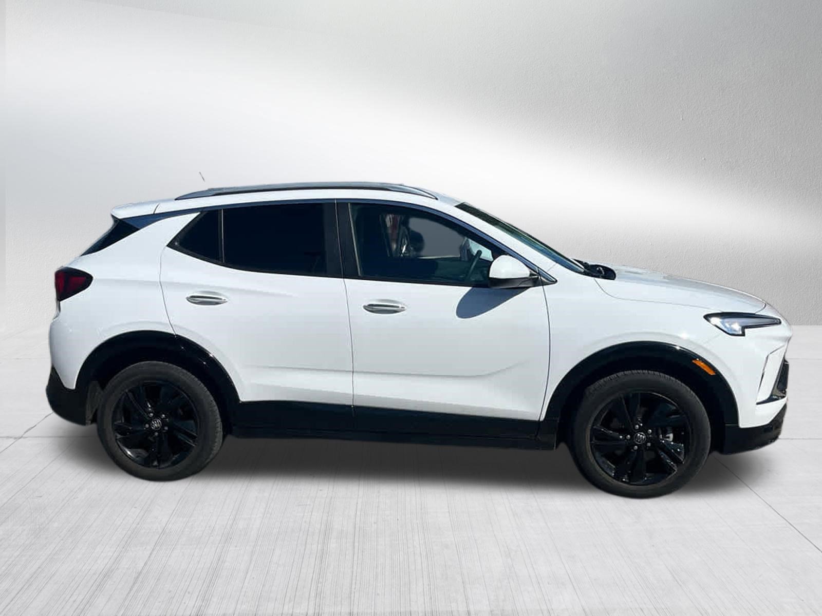Used 2024 Buick Encore GX Sport Touring AWD/4WD image 9