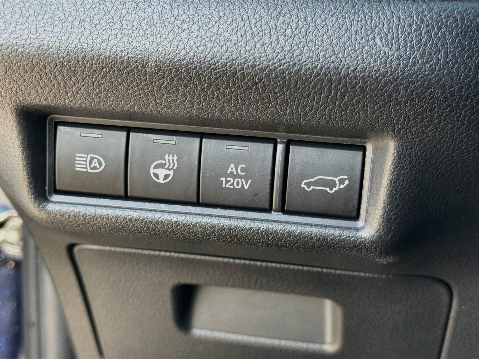 Used 2024 Toyota Grand Highlander AWD Hybrid image 37