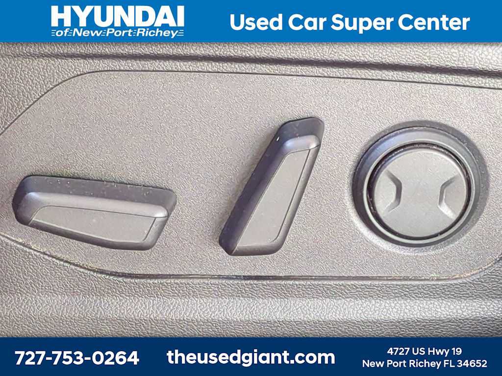 Certified 2022 Hyundai Tucson SEL FWD image 21