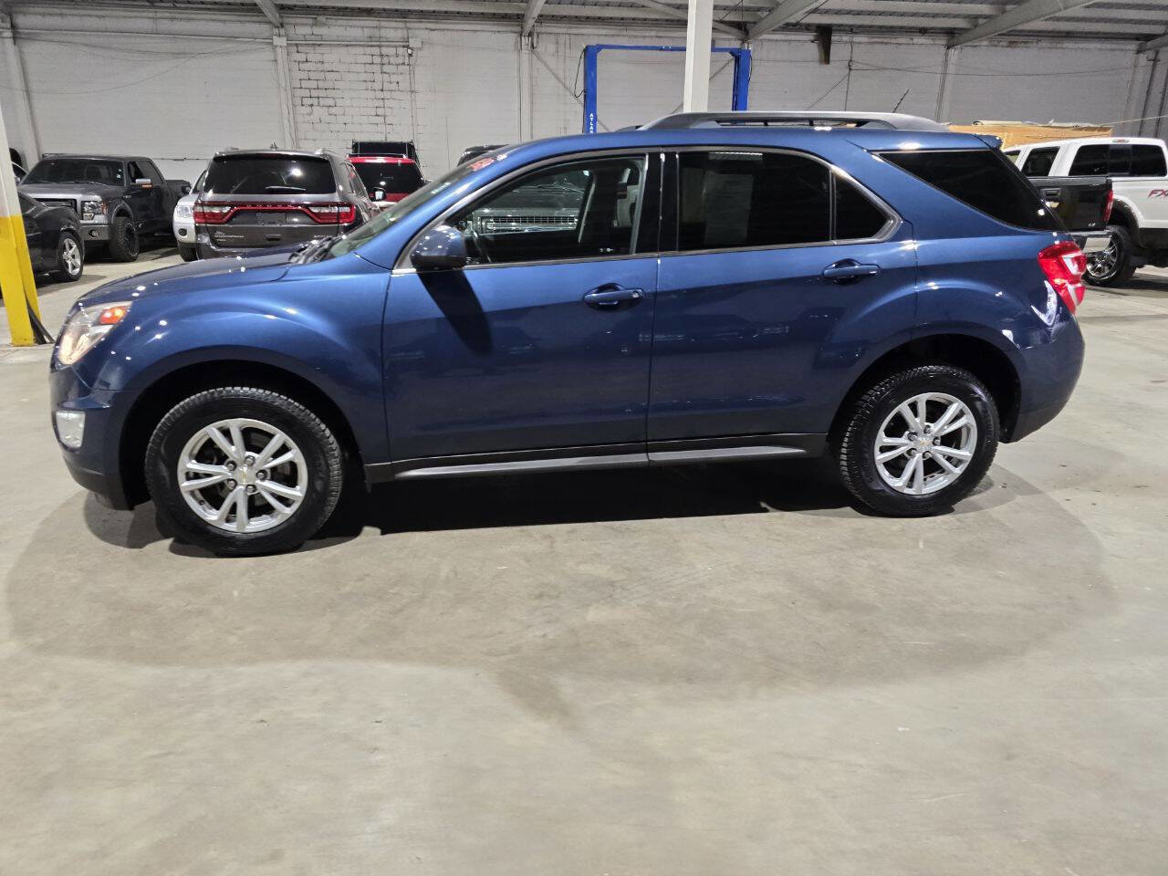 Used 2016 Chevrolet Equinox LT w/ Convenience Package image 4