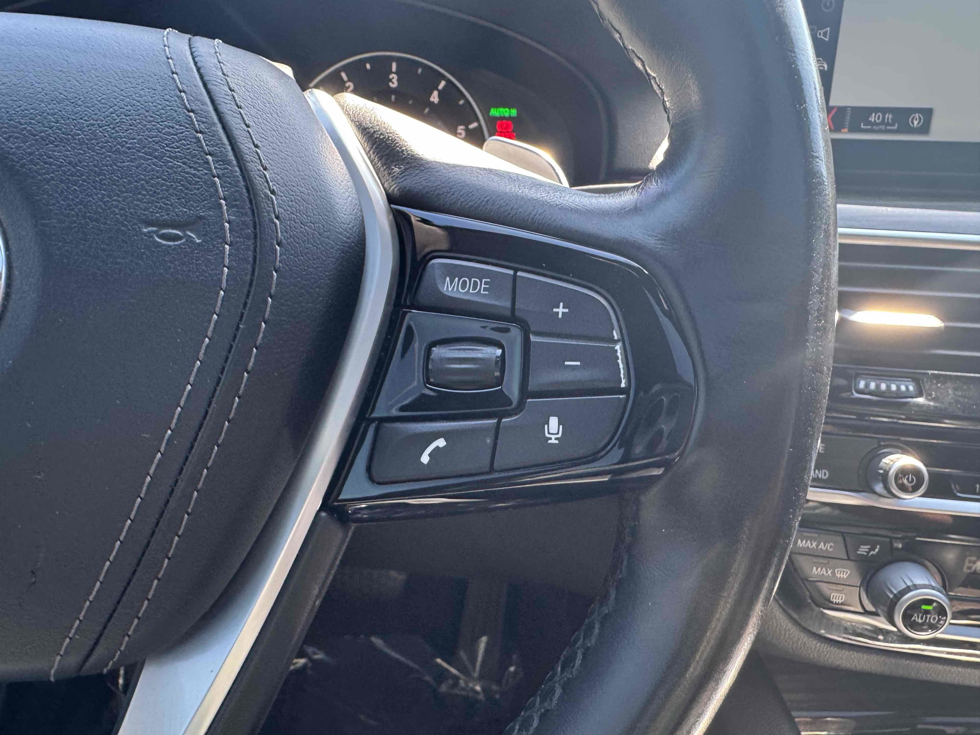 Used 2018 BMW 540i image 22